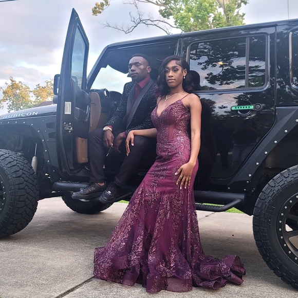 Jovani formal gown, spaghetti straps, sequin embroidery, size 4, Plum Purple - Picture 4 of 5